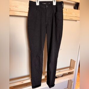 Old Navy High Rise Wow Skinny Straight